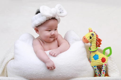 张家界宝宝几个月翻身